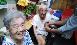 91岁爷爷开直播怎么样,跨越时代的电商传奇